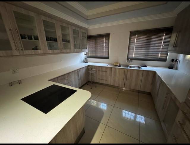 4 BEDROOM HOUSE FOR SALE IN AERORAND